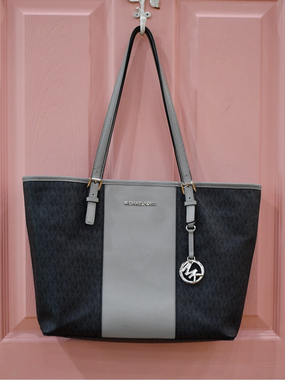 Michael Kors Black, Light Gray & Silver Signature Canvas Jet Set Tote Purse Bag